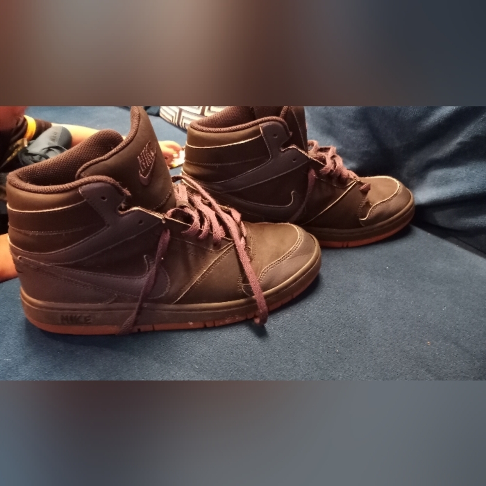 Nike prestige 4 high